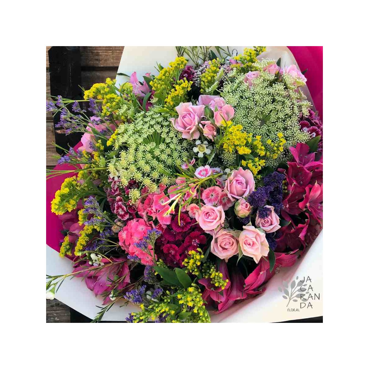 Ramo de flores juveniles extragrande