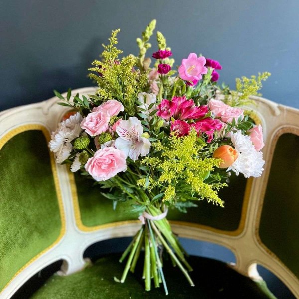 Ramo de flores colores intensos