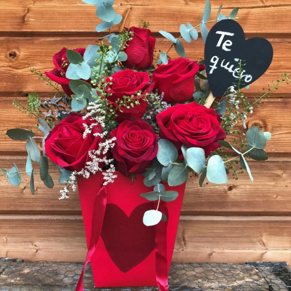 Caja flores San Valentín Corazón 7 Rosas