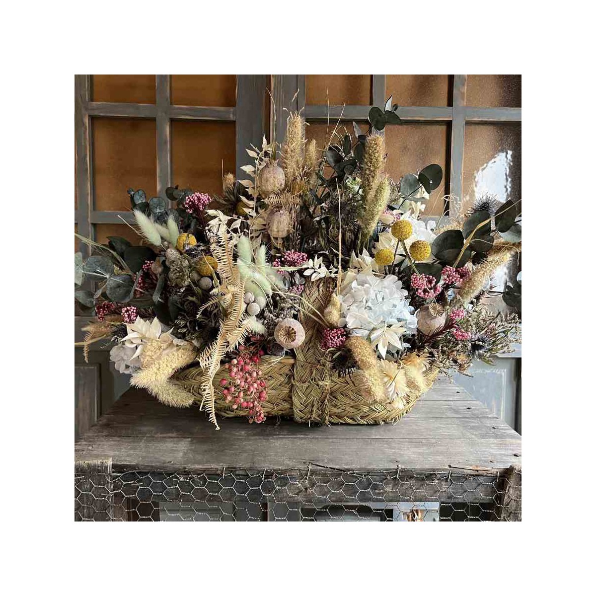 Capazo pequeño de esparto con flor seca -Trencadissa Art floral