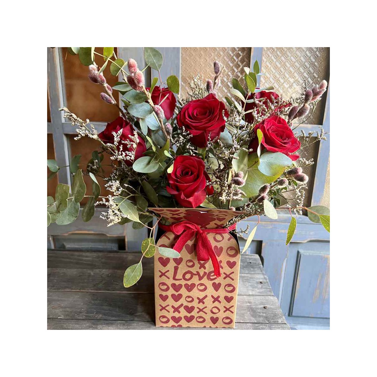 Caja Amor 6 rosas rojas