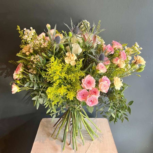 Ramo de flores juveniles