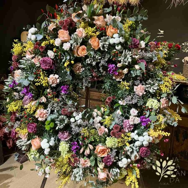 Corona funeral flores variadas