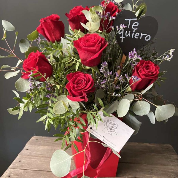 Caja corazón 7 rosas